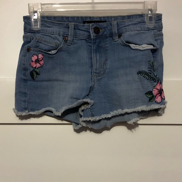 Light wash denim shorts with pink flowers - Picture 1 of 5